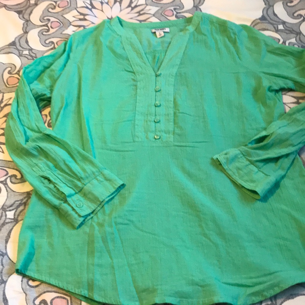 Old Navy top